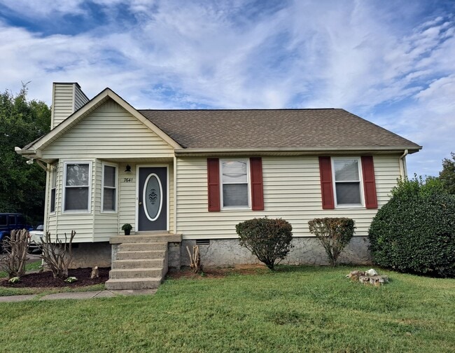 Building Photo - 7641 Saundersville Rd