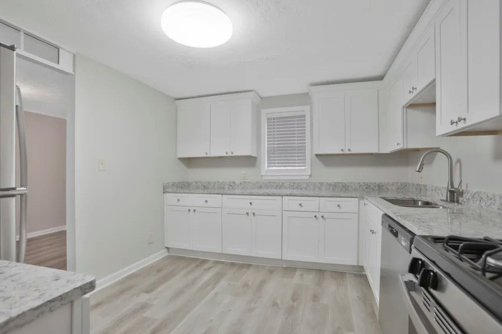 Building Photo - 3273 Newcastle Way SW