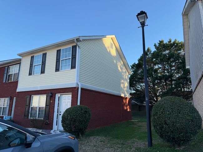 Building Photo - 6 Princeton Pl Dr