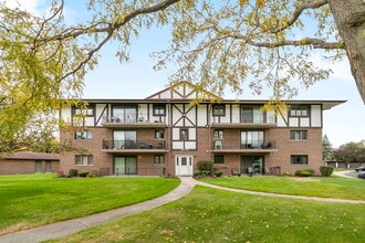 Building Photo - 11045 Theresa Cir