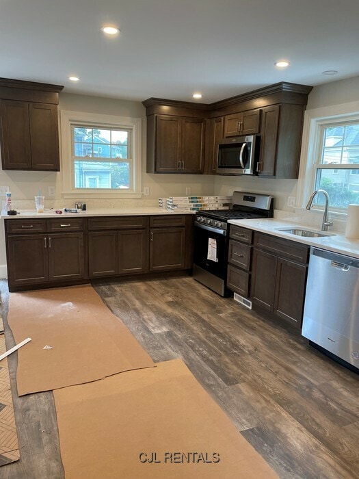 Building Photo - 144 Summer St