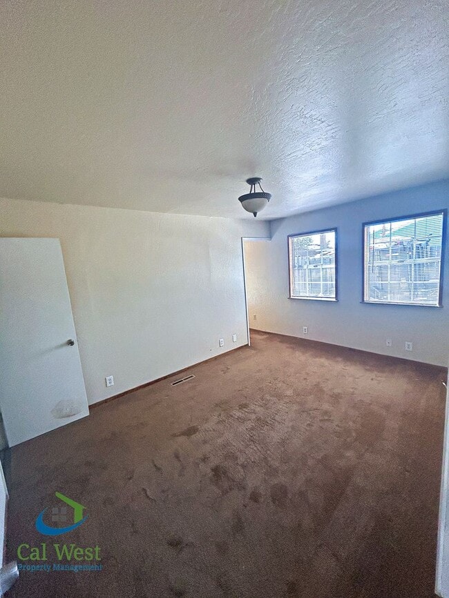 Building Photo - $4095 - 4 Bed/2 Bath Single Family Home in the heart of Gilroy