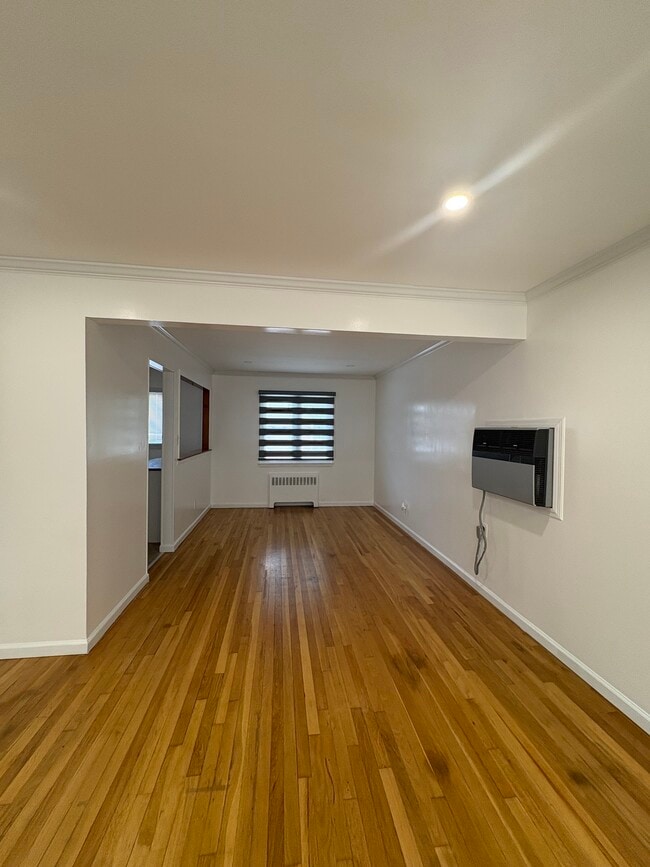 Building Photo - 49 Catalpa St