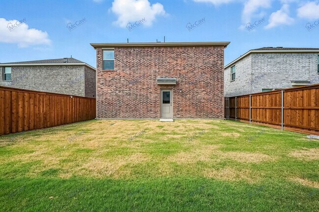 Building Photo - 205 Ashbrook St