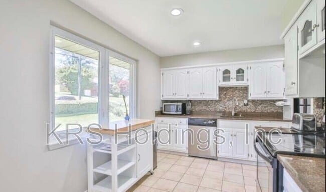 Building Photo - 7110 Murray Ln