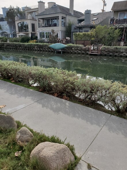 Primary Photo - 2614 Grand Canal