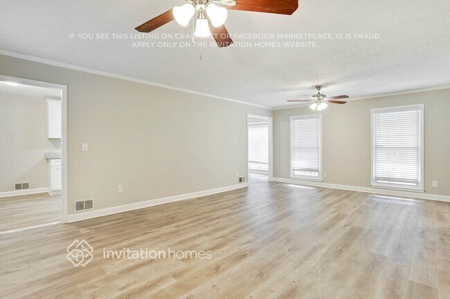 Building Photo - 643 Jason Ct