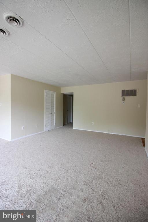 Building Photo - 2624 Wagon Dr