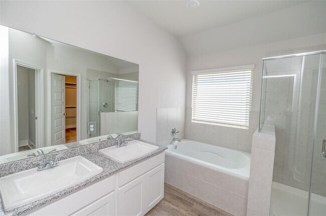 Building Photo - 4417 Ibiza Ln