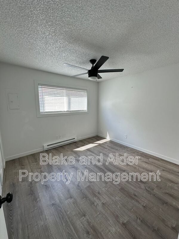 Building Photo - 838 SE 42nd Ave