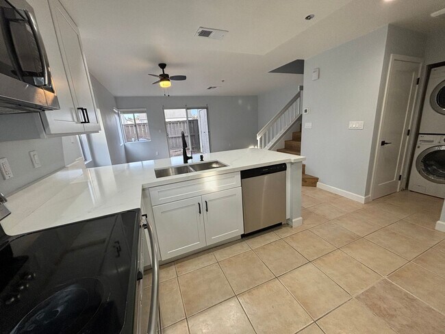 Building Photo - 8931 Windham Ct