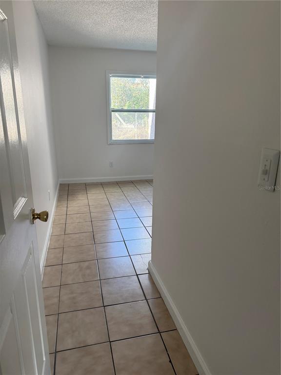 Building Photo - 7210 N Manhattan Ave