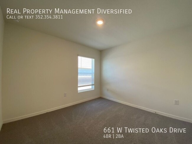 Building Photo - 4801 N Forest Ridge Blvd