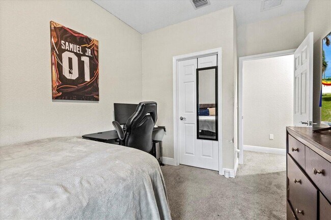 Building Photo - 1766 NW Cataluna Cir