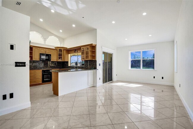 Building Photo - 5421 Hawkes Bluff Ave