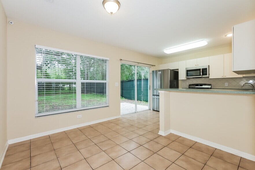 Building Photo - 6221 Kiteridge Dr