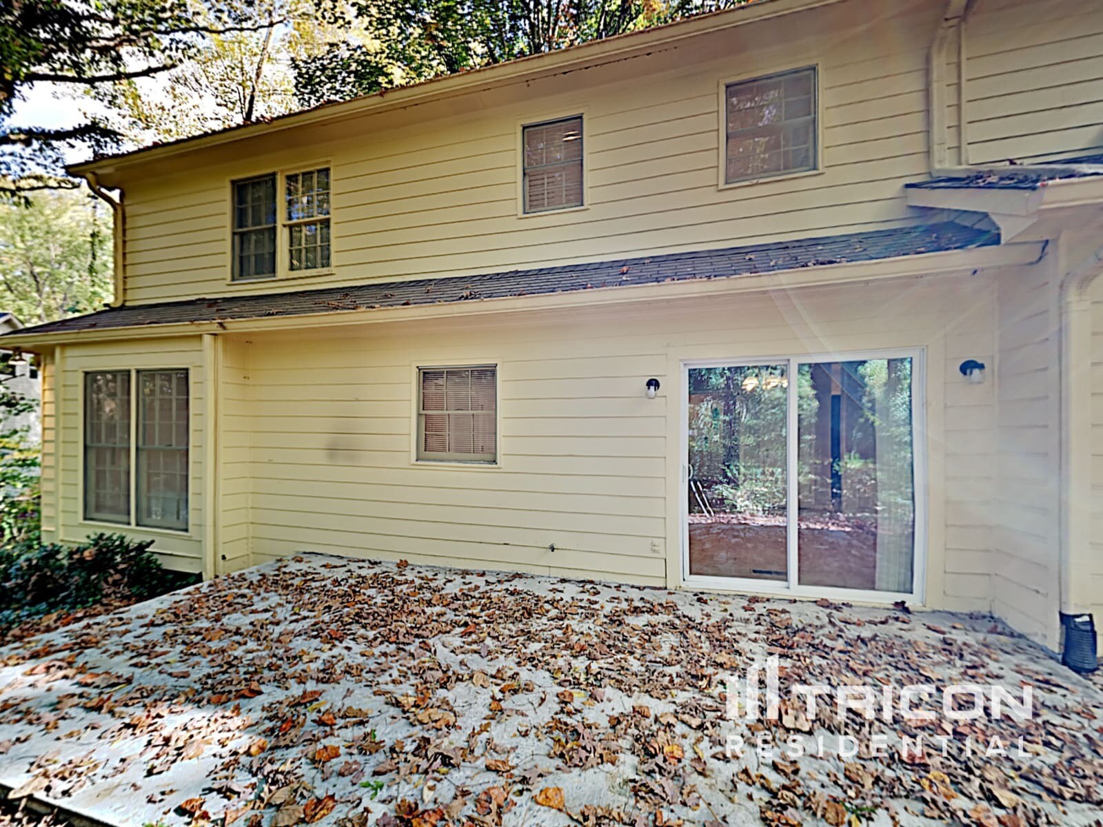 Building Photo - 1720 Ridgefield Dr