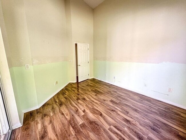 Building Photo - 10864 Cory Lake Dr