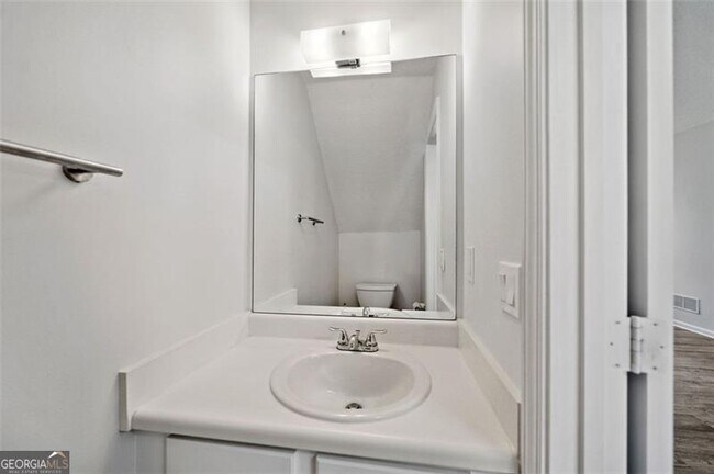 Building Photo - 1636 Heyford Cir