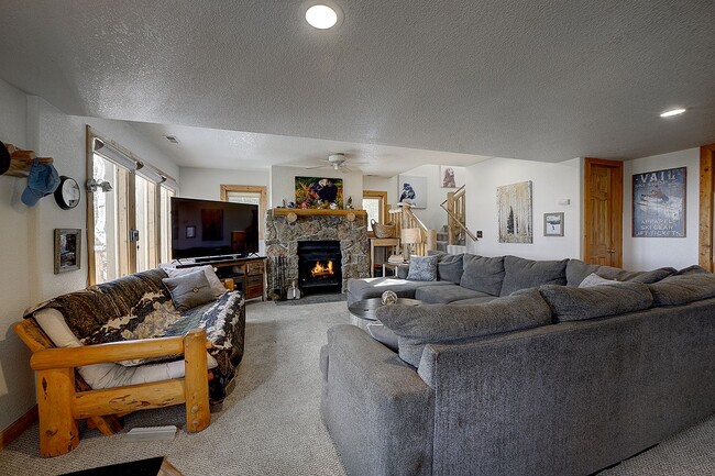 Building Photo - 508 Paiute Rd