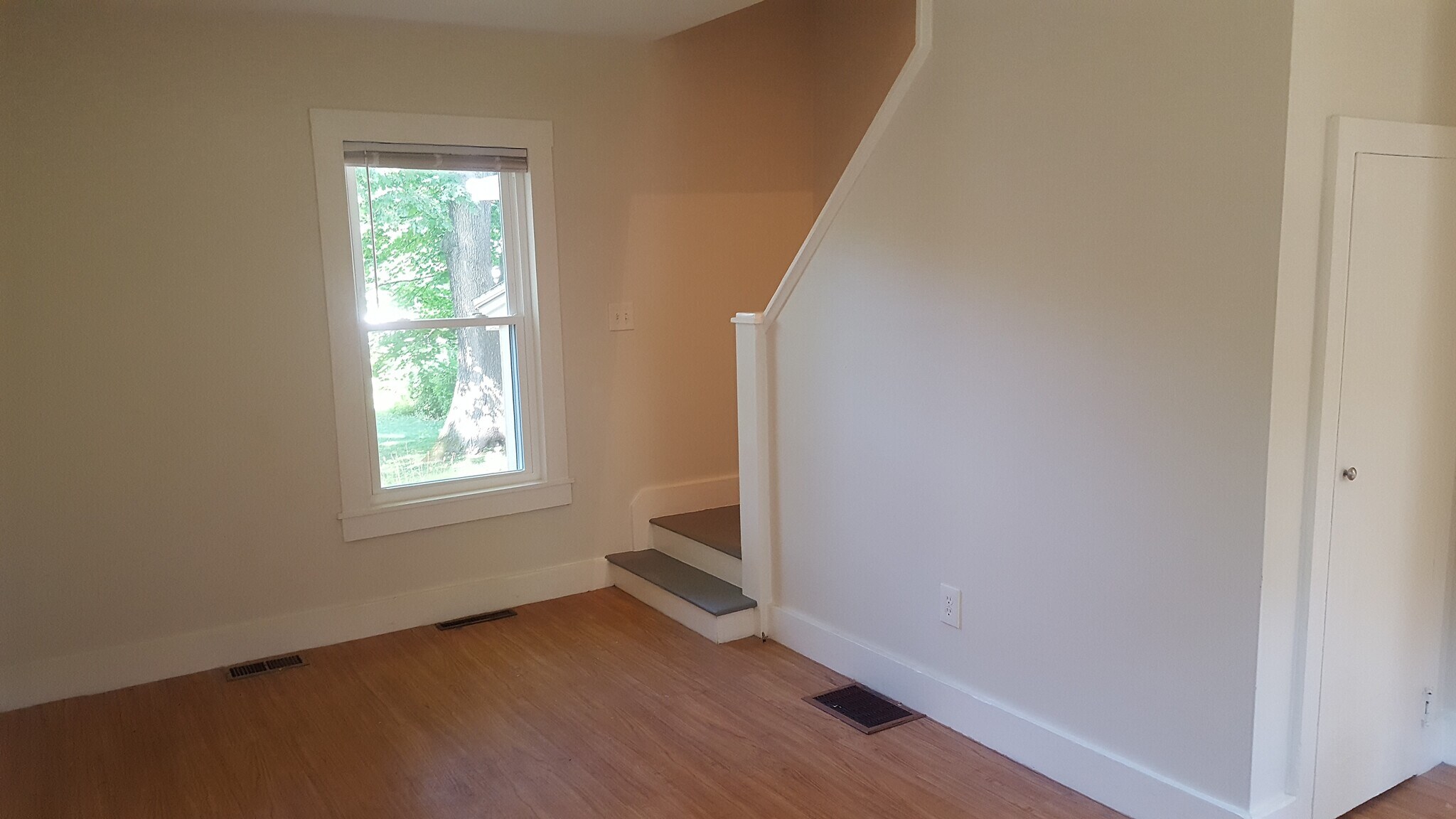 Living room - 70 N Whitney St