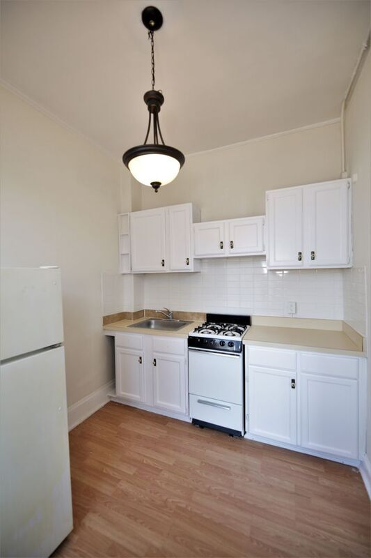 Building Photo - 717 Washington Pl