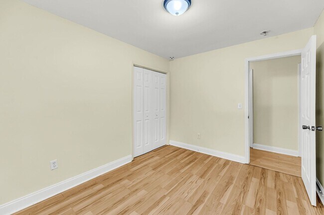 Building Photo - Solid Brick Home on Nearly Half an Acre — Space, Privacy & Charleston Convenience