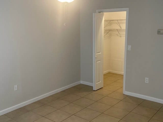 Building Photo - 2812 Somerset Park Dr