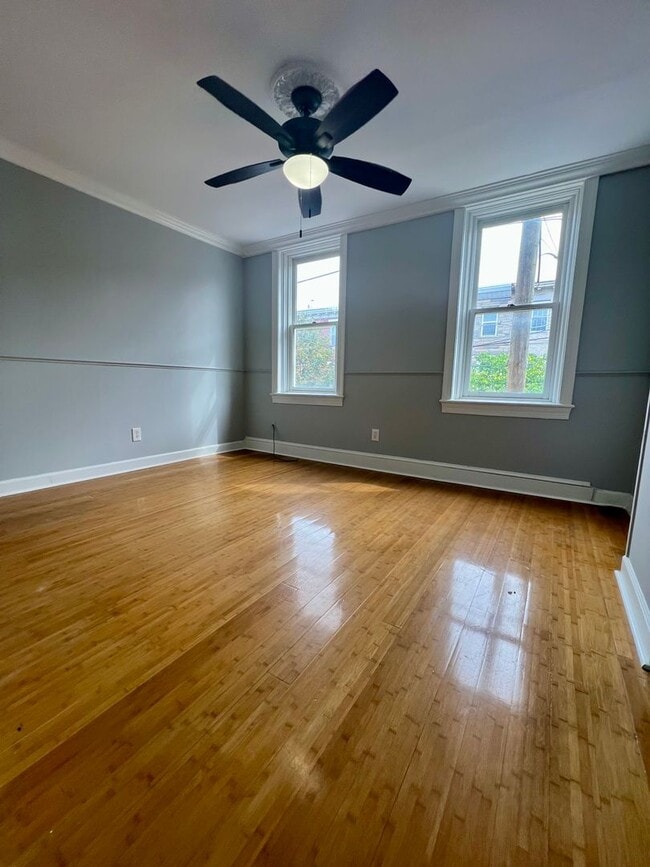 Building Photo - Stunning 4-Bedroom Townhome in the Heart of Fishtown! Available NOW!