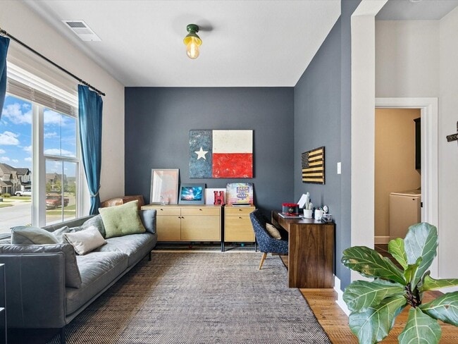 Building Photo - 2240 Lazy Dog Ln