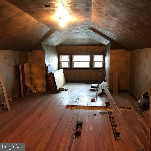 Building Photo - 505 E Lancaster Ave