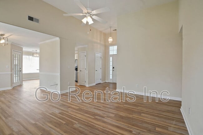 Building Photo - 117 Sunset Ln
