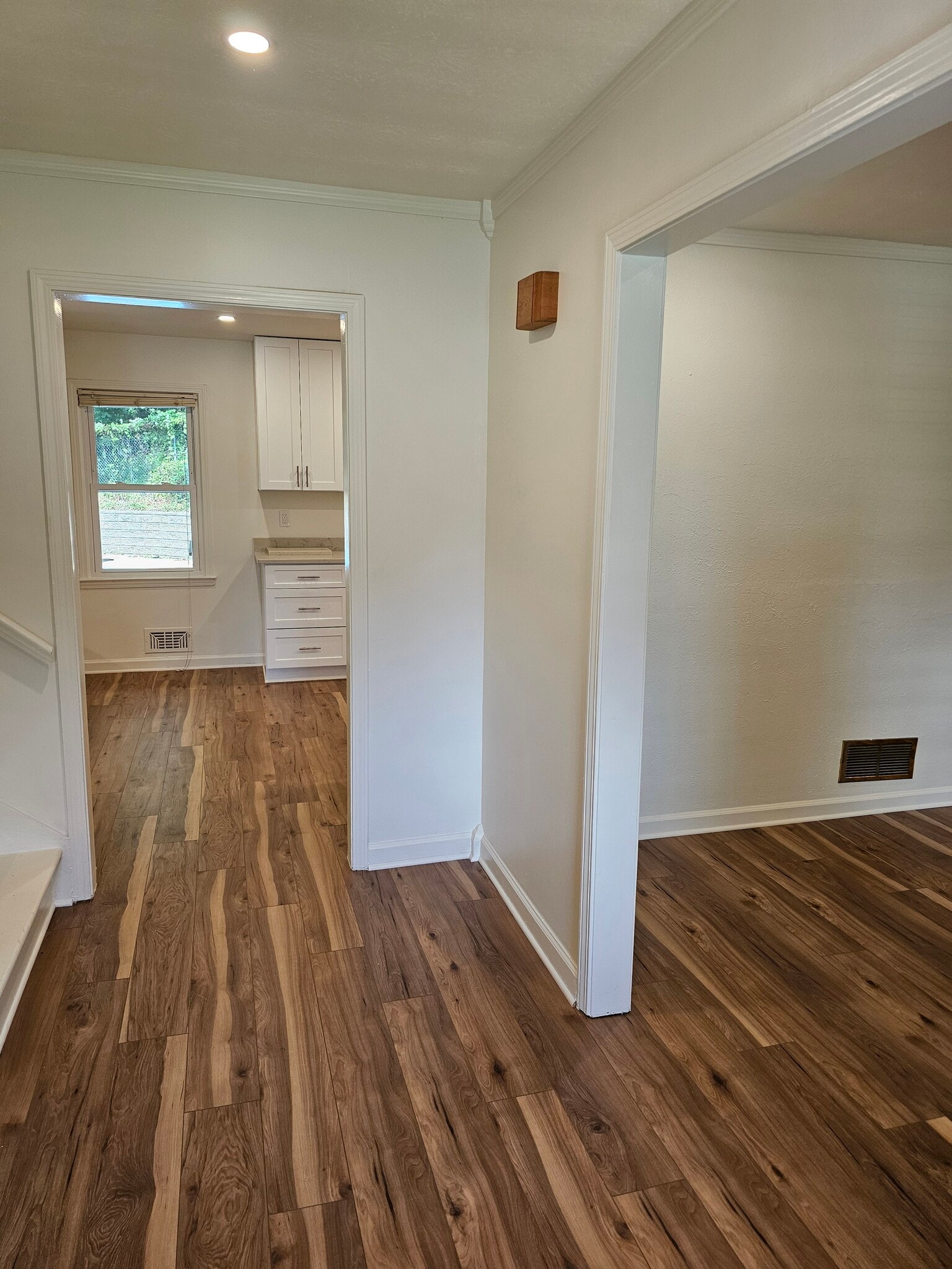 Entrance - 2880 Porter Glade Ct