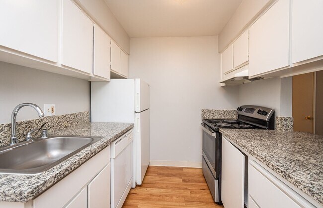Interior Photo - Redwoods at Mather Station Apartments