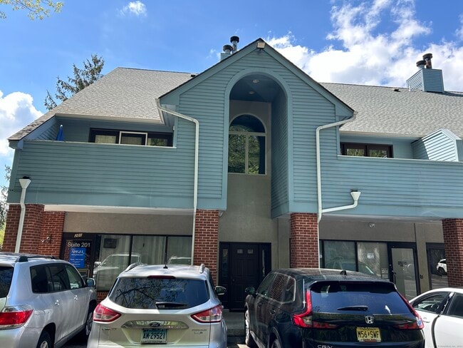 Building Photo - 430 Main Ave