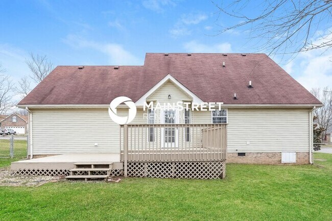 Building Photo - 3 Bedroom Pet-Friendly Home in GOODLETTSVILLE, TN with Main Street Renewal