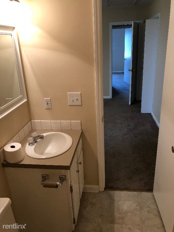 Building Photo - 2 br, 2 bath Condo - 2108 Tiffany Drive