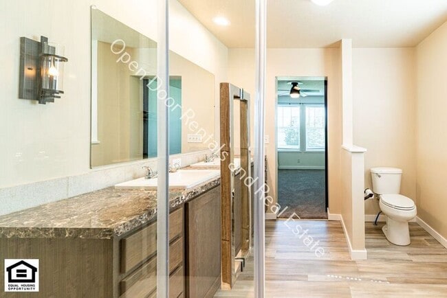 Building Photo - 3420 S 1075 E