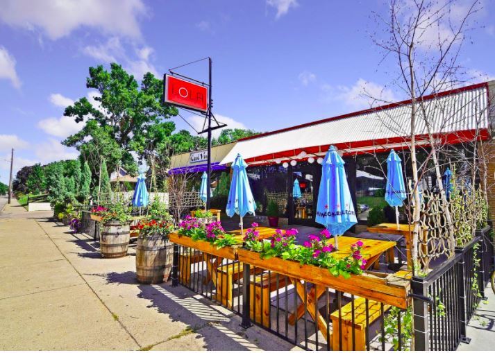 Great food 1 block away, Cafe Vin & Pizza Lola - 3100 W 55th St