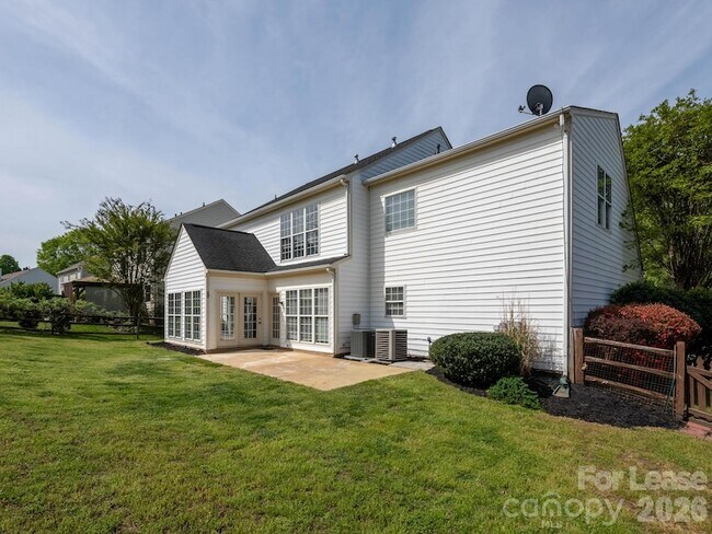 Building Photo - 268 Glencoe Ln