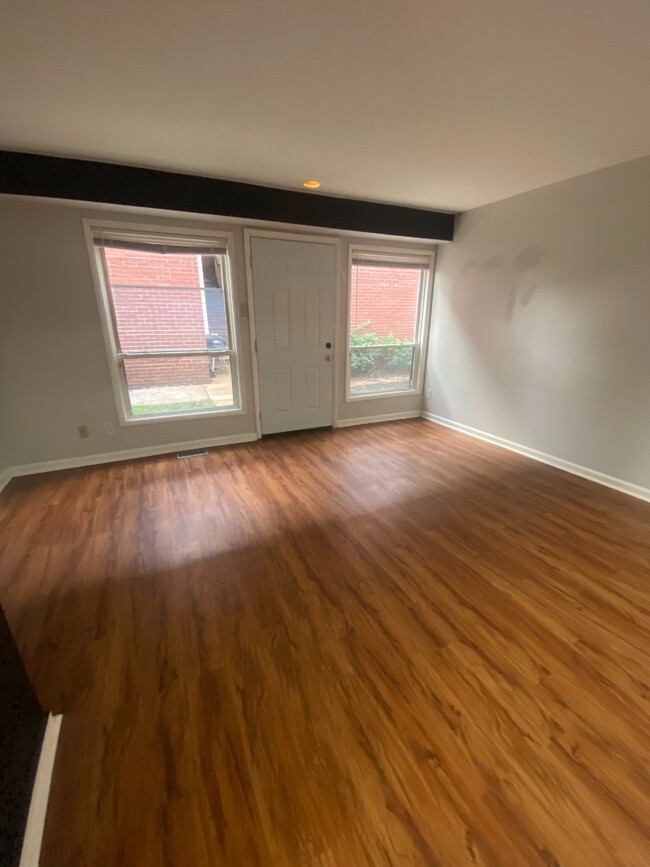 Building Photo - 3741C Morganford