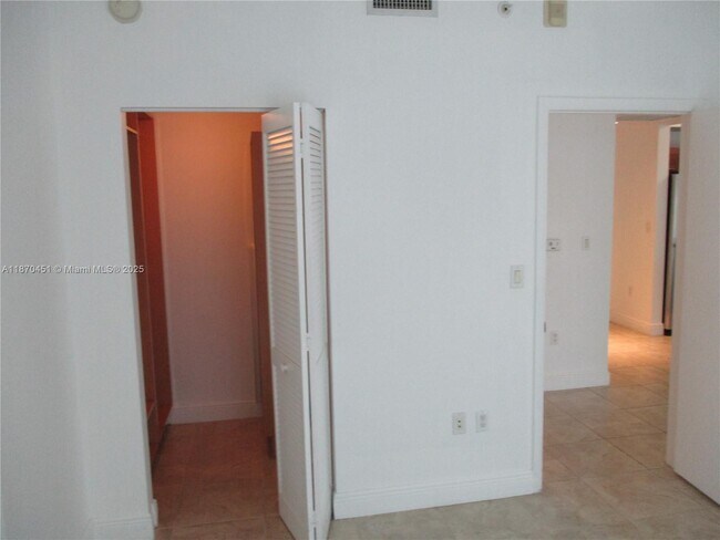 Building Photo - 7266 SW 88th St