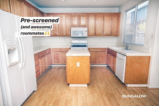 Building Photo - 925 Wilks St