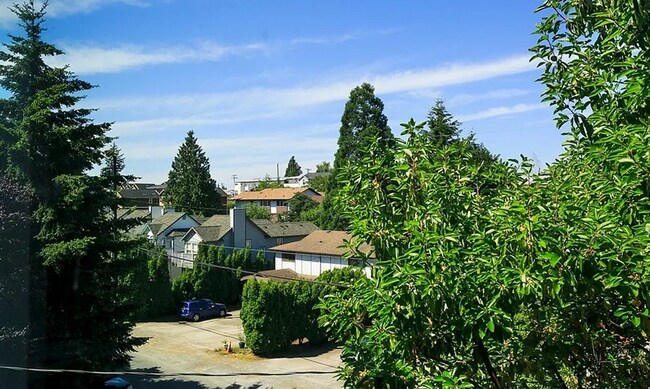 Building Photo - Ideally Located 1 Bed Seattle Condo!