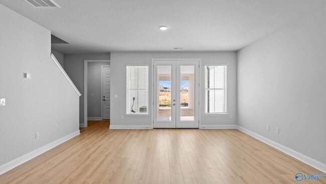 Building Photo - 329 Hay Rake Dr