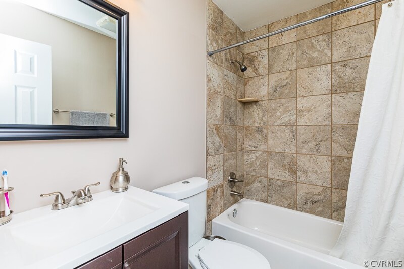 Building Photo - 5215 Ruffin Rd