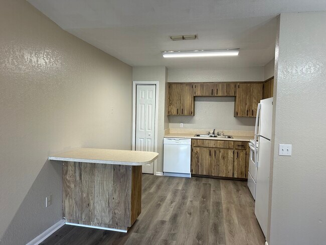 Building Photo - 3110 Harmon Ln