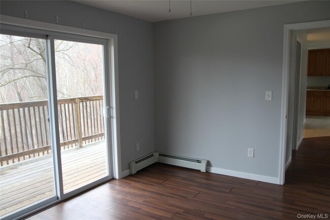 Building Photo - 11 John Taylor Dr