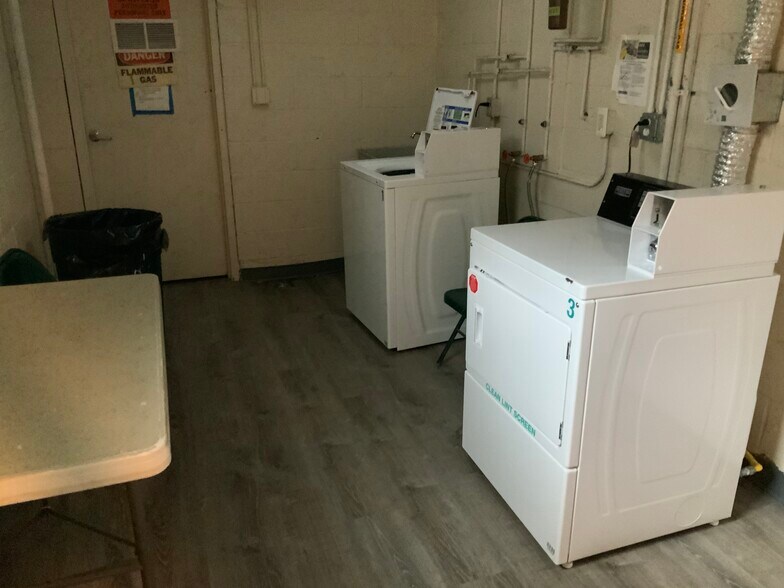 Building Photo - 300 Ketchamtown Rd