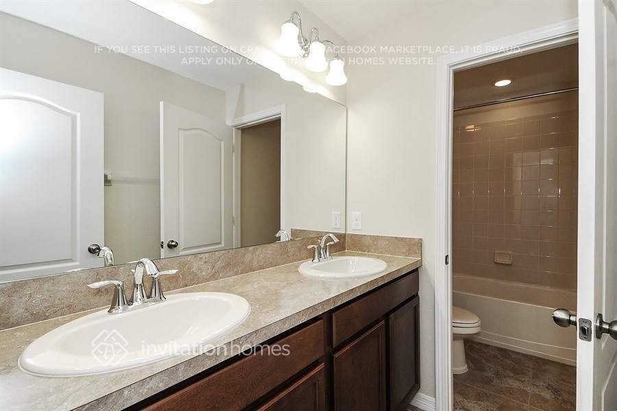 Building Photo - 10164 Celtic Ash Dr